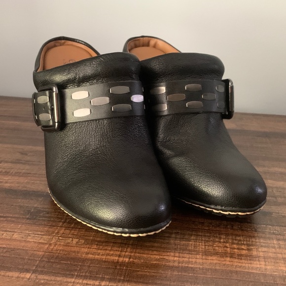Euro Soft Sofft Sacha Black Leather Clog Mule Heel Shoes  Size 7.5M - Picture 6 of 8